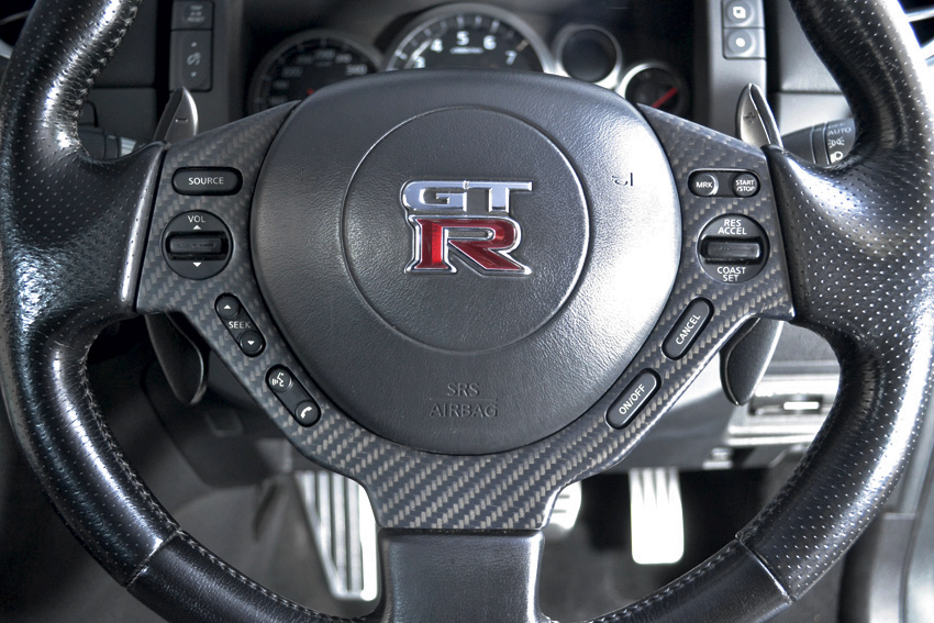 日産 GT-R カーボン パネル [ RSW ]